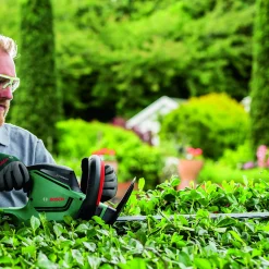 Heggenscharen|Brico Bosch Heggenschaar Universalhedgecut 50