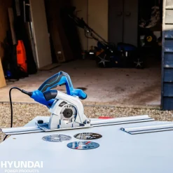 Zaagmachines|Brico Hyundai Invalzaag + Geleiderail 56341 1050W
