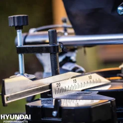 Zaagmachines|Brico Hyundai Radiaal Afkortzaag 1700W
