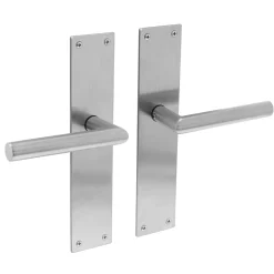 Brico Intersteel Deurklink Jura + Met Plaat 250X55X2 Mm Blind Geborsteld Rvs- Deurbeslag