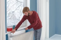 Isolatiefolie|Brico Tesa Radiatorfolie Thermo Cover - Kunststof - Rd Waarde 2,5M² K/W - 1Mm - 70X100Cm - 0,7M²